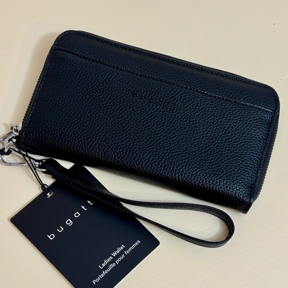 Bugatti Handbags - Black Textured Leather Wristlet Wallet Clutch by Bugatti NEW!
